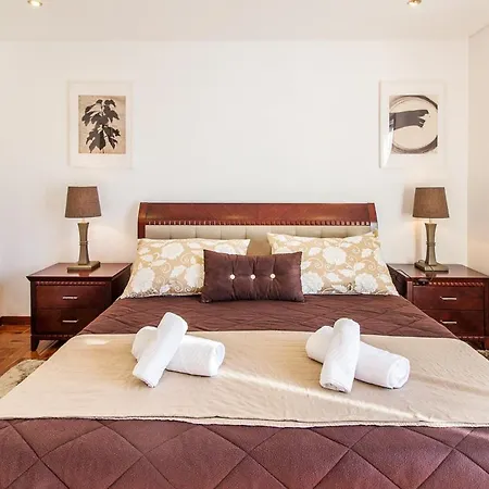 Villa Vale Da Canada Sleeps 8 With Pool And Wifi *