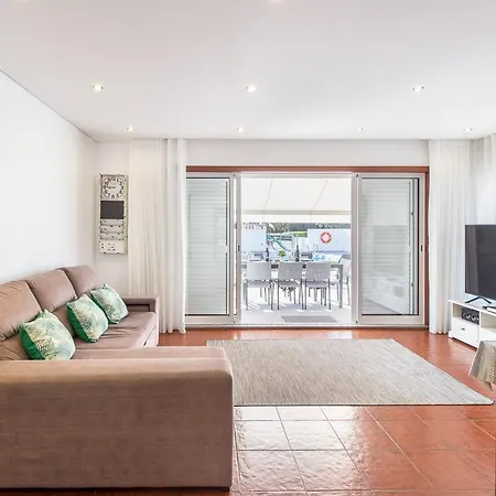 Vale Da Canada Sleeps 8 With Pool And Wifi Villa