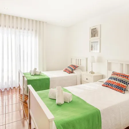 Vale Da Canada Sleeps 8 With Pool And Wifi Villa