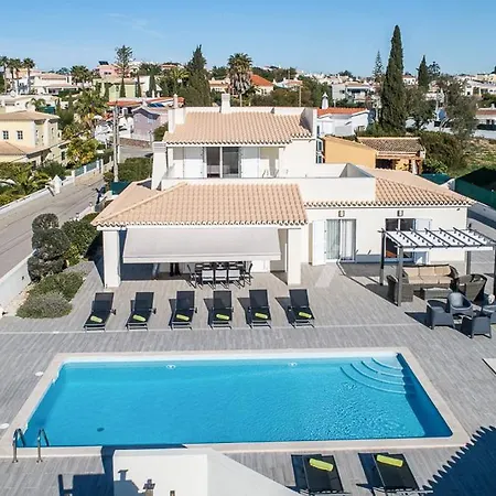 Villa Vale Da Canada Sleeps 8 With Pool And Wifi *